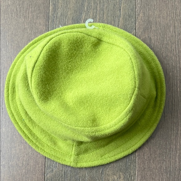 Vibrant Green Bucket Hat NWT - Picture 2 of 3
